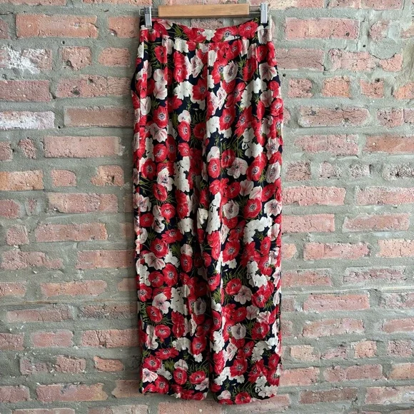 Vintage Anne Klein red floral silk pants 🌹
100% silk - Picture 4 of 8